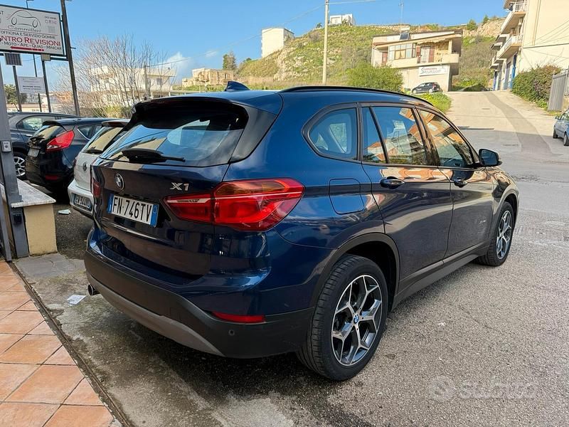 Usata BMW X1 150 CV (110 kW) 2018 Blu SUV