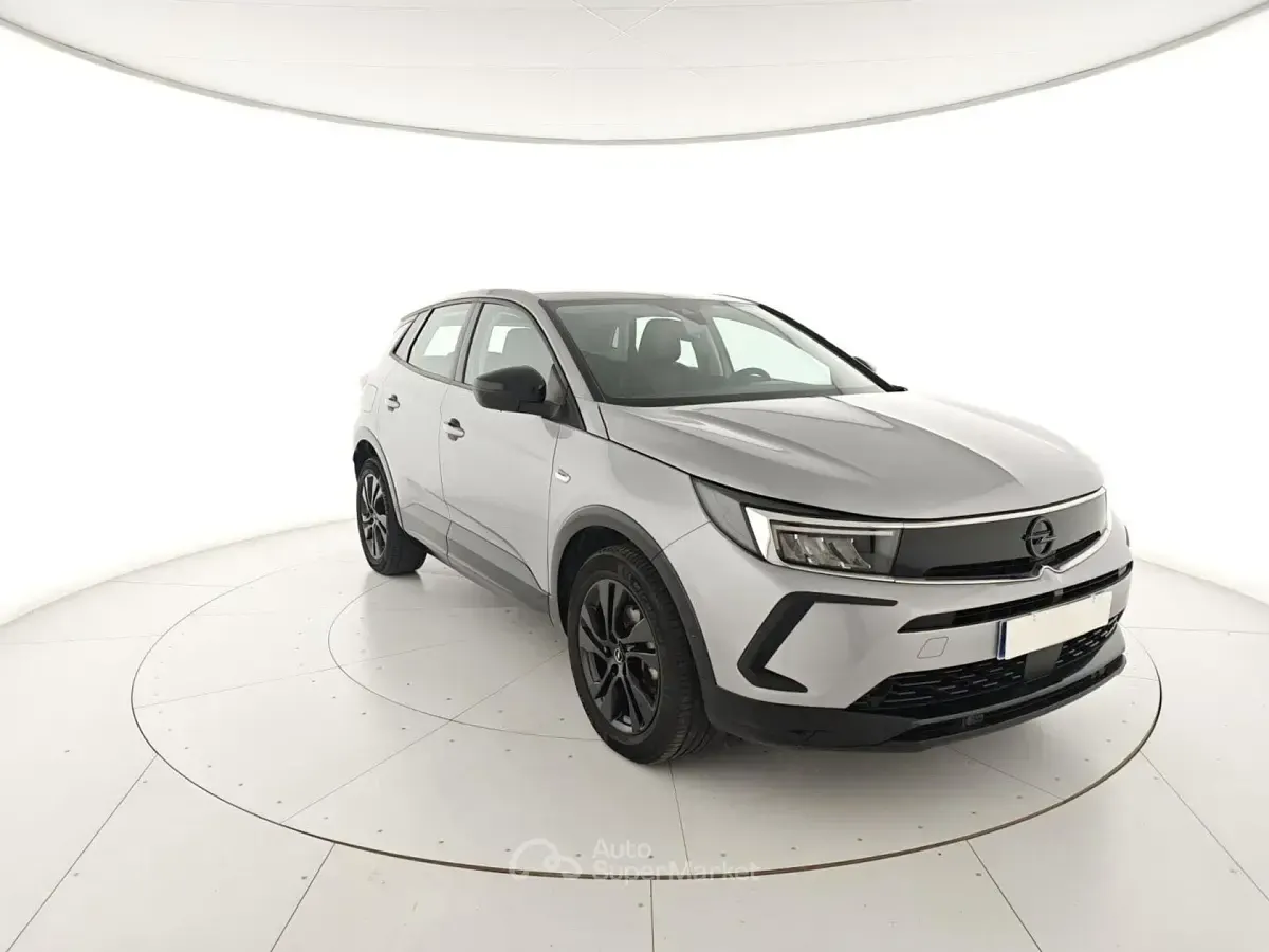 Usata Opel Grandland X 131 CV (96 kW) 2024 SUV