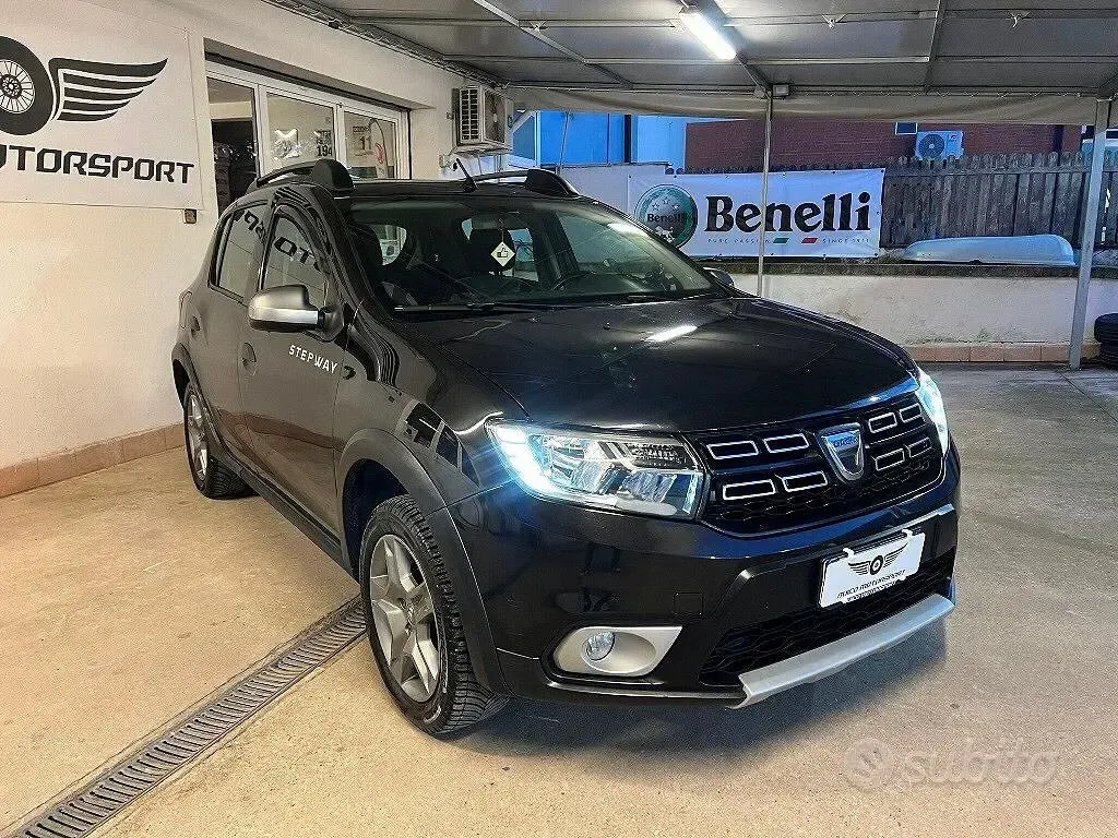 Usata Dacia Sandero Stepway 101 CV (74 kW) 2020 Nero Berlina