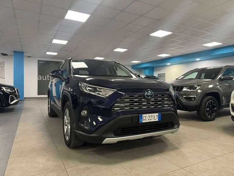 Usata Toyota RAV4 Hybrid Lounge 178 CV (130 kW) 2020 Blu SUV