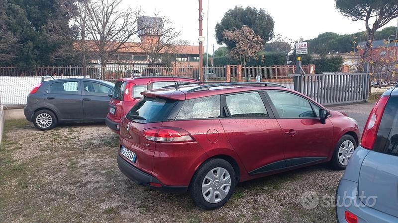 Usata Renault Clio GrandTour Life 90 CV (66 kW) 2018 Rosso Station wagon