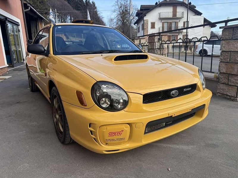Usado Subaru Impreza 320 CV (235 kW) 2002 Amarillo Berlina