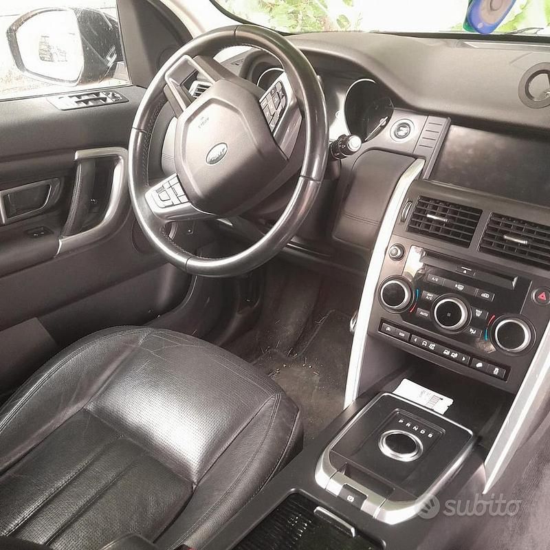 Usata Land Rover Discovery Sport 150 CV (110 kW) 2016 Grigio SUV