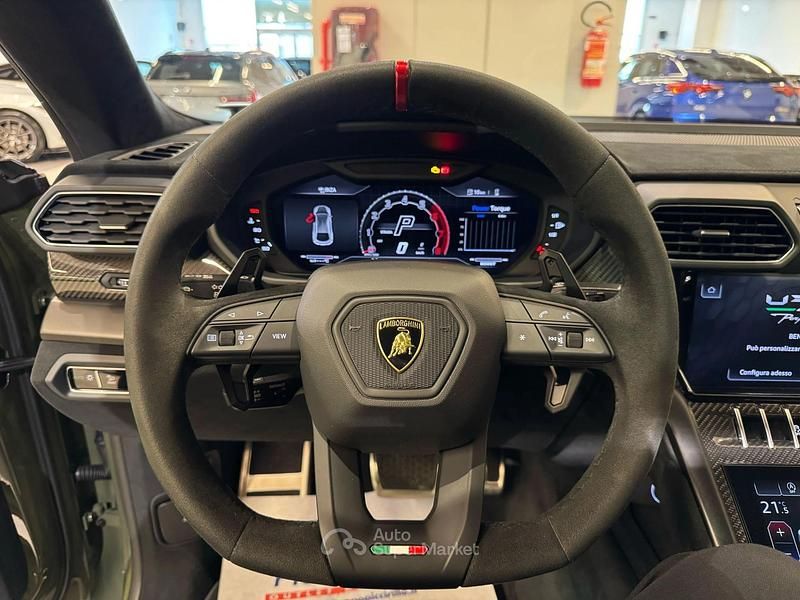 Usata Lamborghini Urus 666 CV (489 kW) 2023 Verde SUV