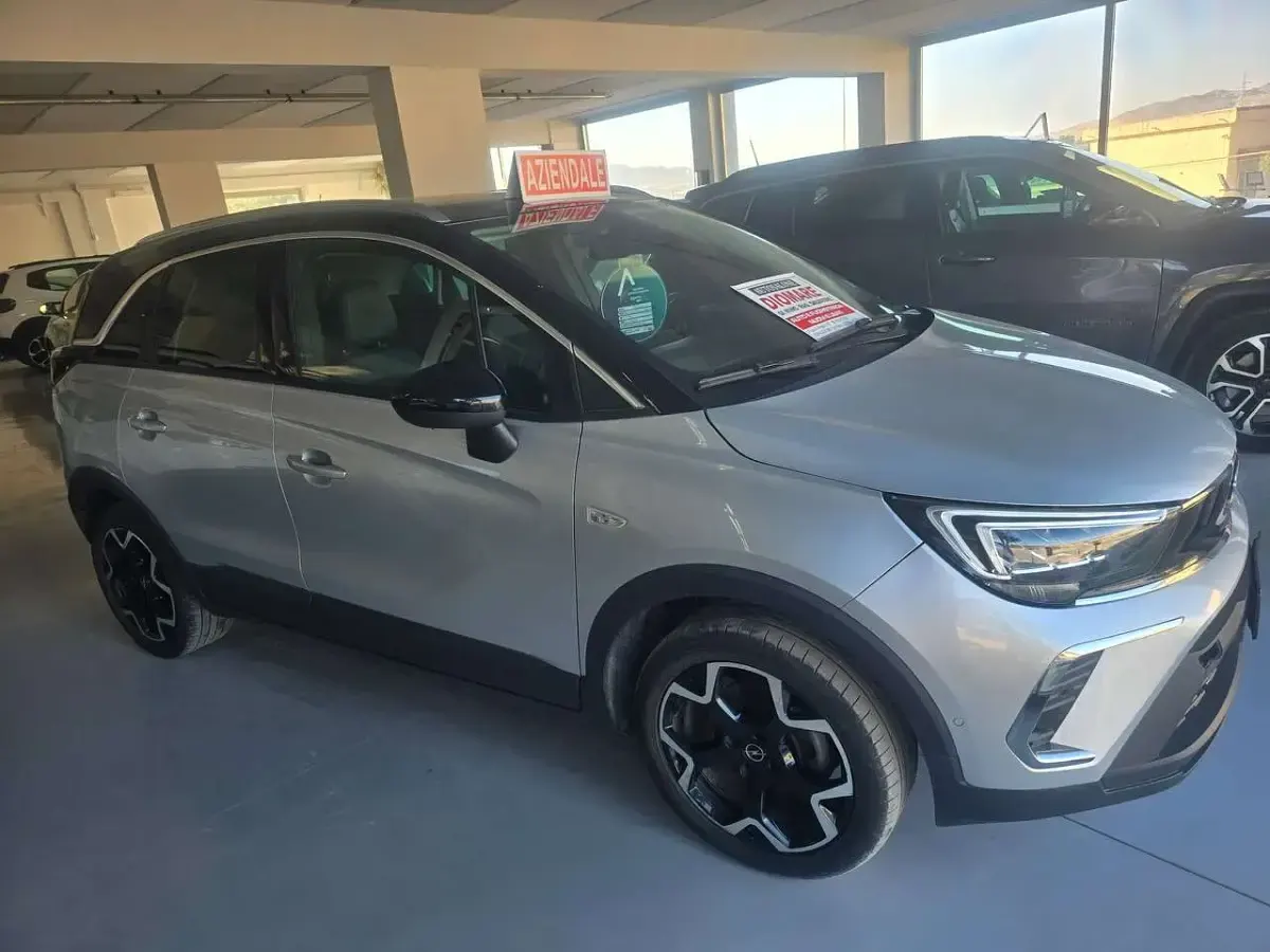 Usata Opel Crossland Ultimate 110 CV (80 kW) 2023 Argento SUV