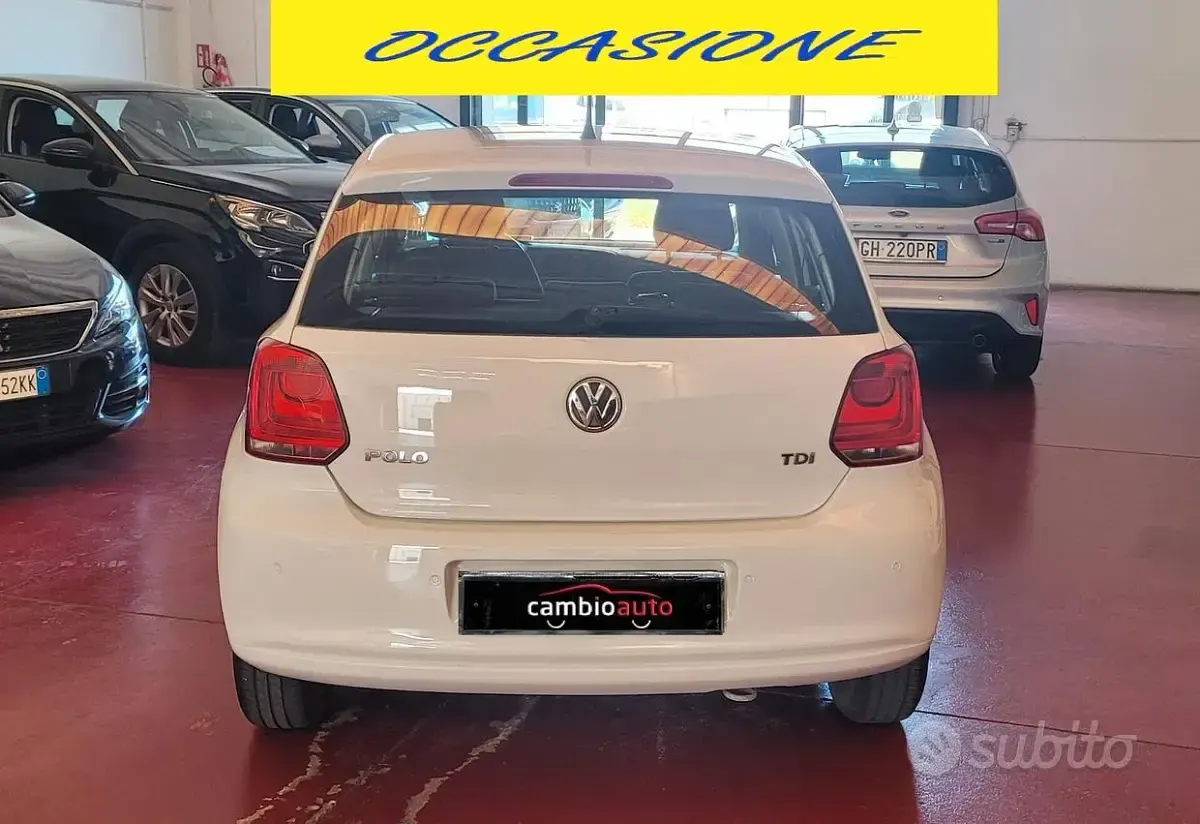Usata VW Polo Comfortline 75 CV (55 kW) 2013 Bianco Utilitaria