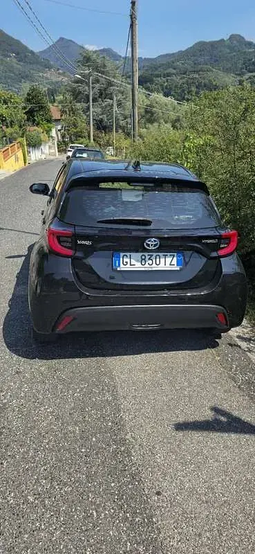 Usata Toyota Yaris Hybrid Trend 92 CV (67 kW) 2022 Berlina