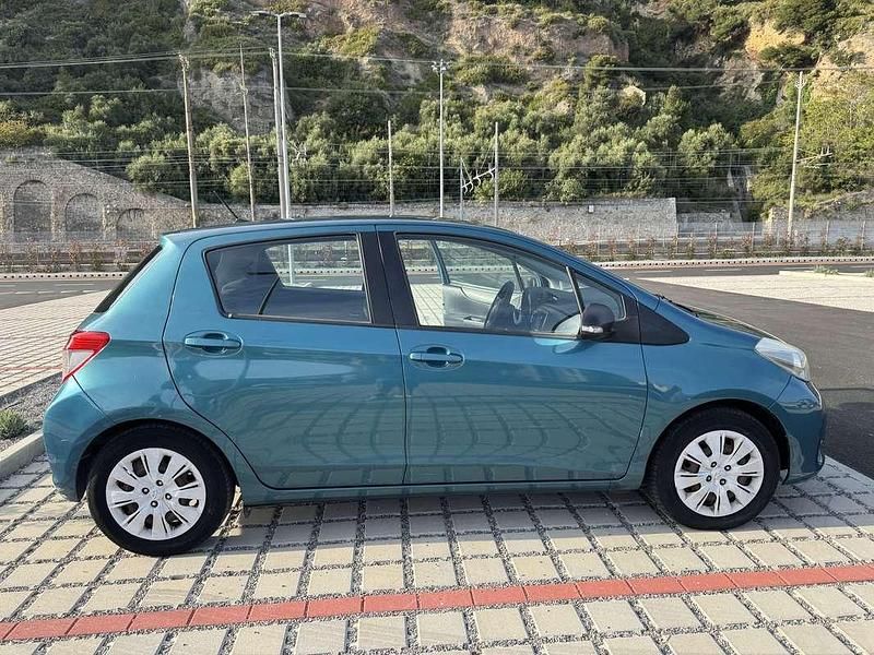 Begagnad Toyota Yaris Sol 87 HK (63 kW) 2013 Halvkombi