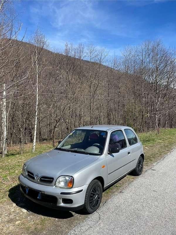 Usata Nissan Micra Comfort 60 CV (44 kW) 2002 Grigio Utilitaria
