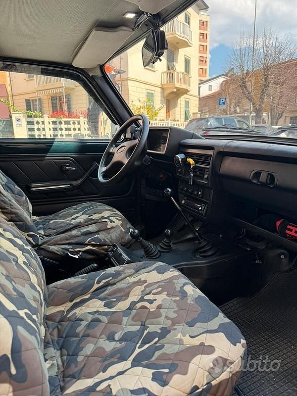 Usata Lada niva 80 CV (58 kW) 2005 Verde SUV