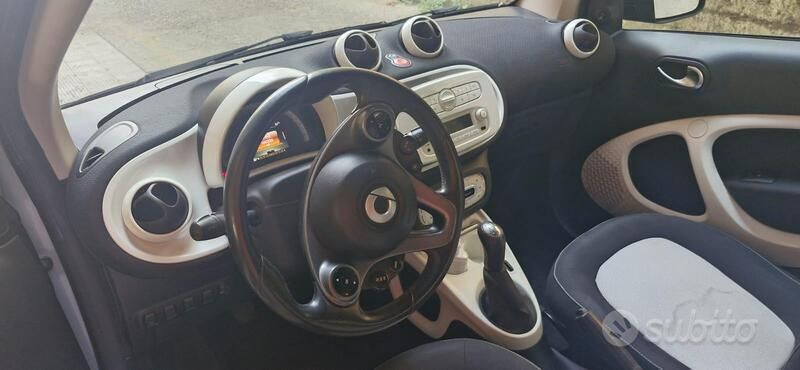 Usata Smart ForTwo Coupé 2015 Utilitaria
