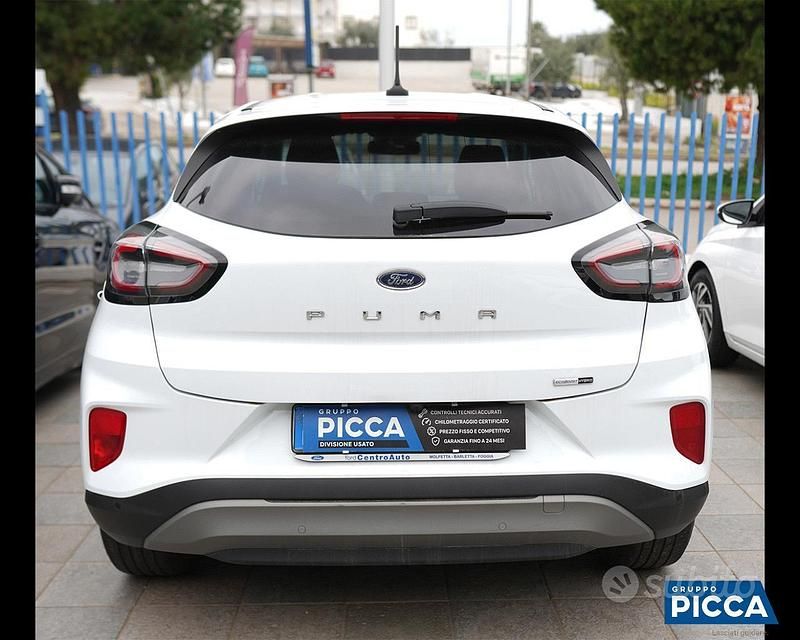 Second-hand Ford Puma Titanium 125 CP (91 kW) 2022 Alb SUV
