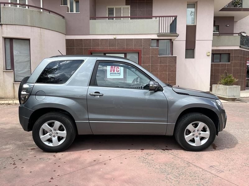 Usata Suzuki Grand Vitara 129 CV (94 kW) 2009 Grigio SUV