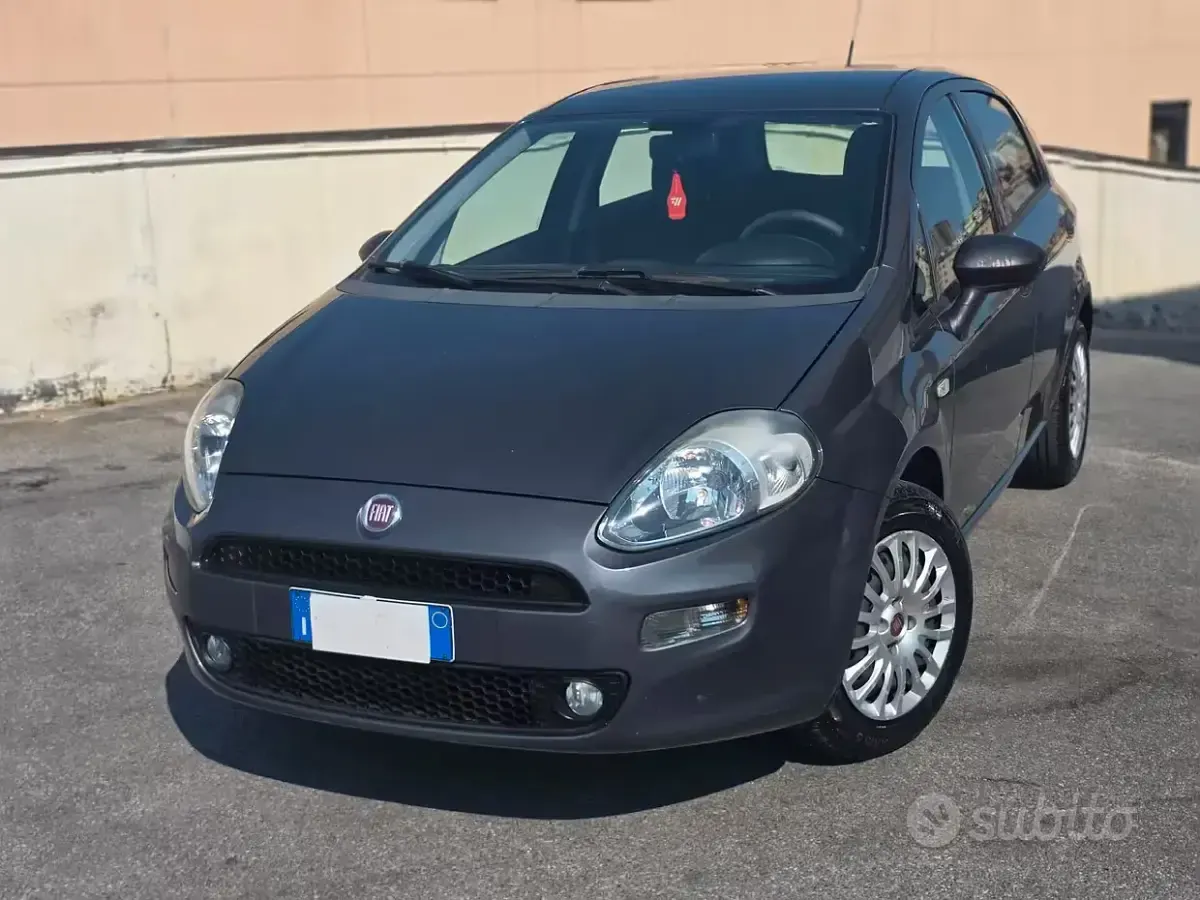 Usata Fiat Punto Street 77 CV (56 kW) 2018 Utilitaria