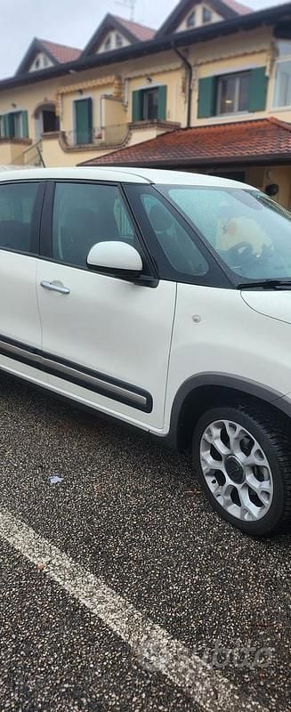 Usata Fiat 500L Trekking 85 CV (62 kW) 2015 Bianco Monovolume