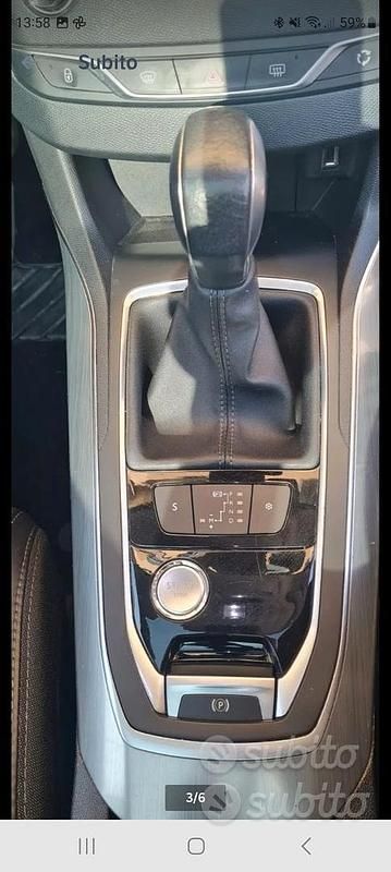 Usata Peugeot 308 120 CV (88 kW) 2018 Nero Berlina