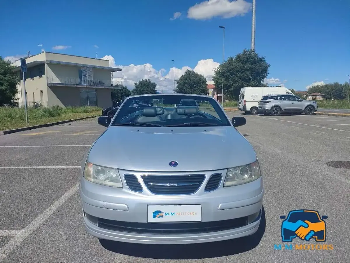Usata Saab 9-3 Cabriolet Vector 175 CV (128 kW) 2004 Argento Cabrio
