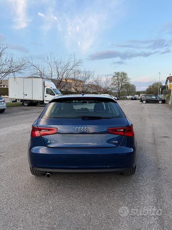 Usata Audi A3 105 CV (77 kW) 2014 Blu Coupé