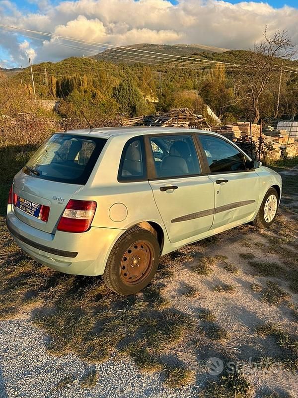 Usata Fiat Stilo 103 CV (75 kW) 2002 Berlina
