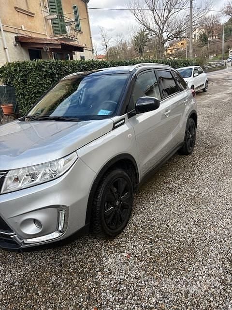 Usata Suzuki Vitara 2020 Grigio SUV