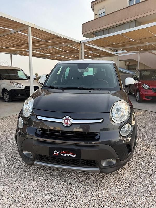 Usata Fiat 500L Trekking 120 CV (88 kW) 2016 Grigio Monovolume