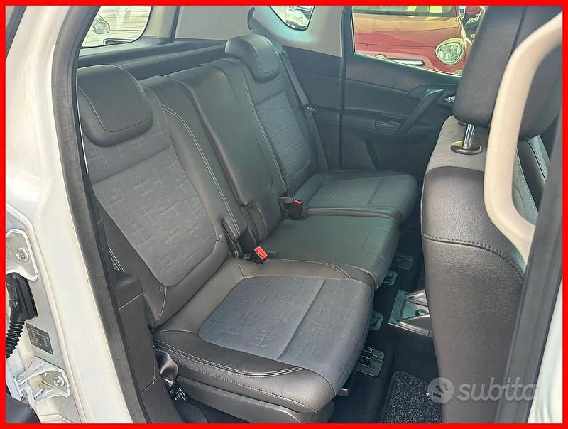 Usata Opel Meriva Cosmo 110 CV (80 kW) 2011 Bianco Monovolume