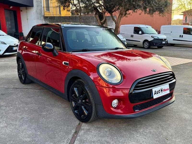Usata Mini Cooper D Business 116 CV (85 kW) 2015 Rosso Utilitaria