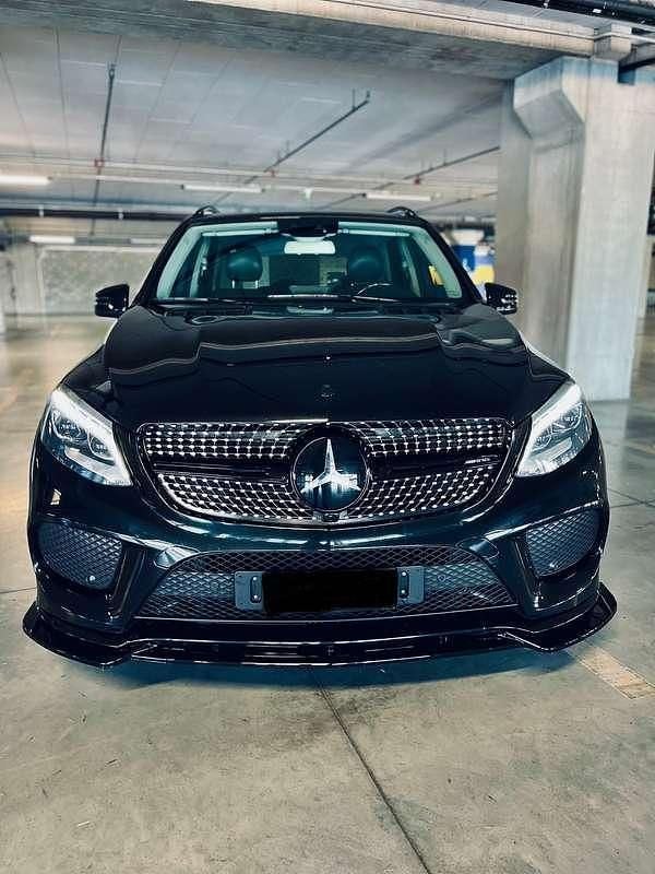 Nero Usata 2015 Mercedes GLE63 AMG AMG SUV | 34.000 € - Immagine 1/4