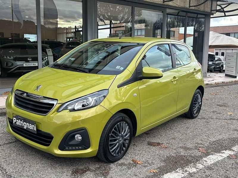 Usata Peugeot 108 Active 72 CV (52 kW) 2020 Giallo metallizzato Utilitaria