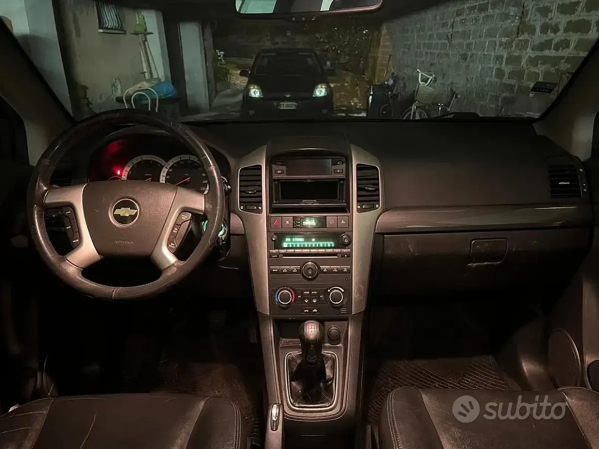 Usata Chevrolet Captiva LS 150 CV (110 kW) 2007 Nero SUV