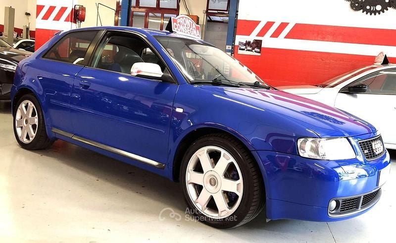 Usata Audi S3 210 CV (154 kW) 2001 Blu/azzurro Utilitaria