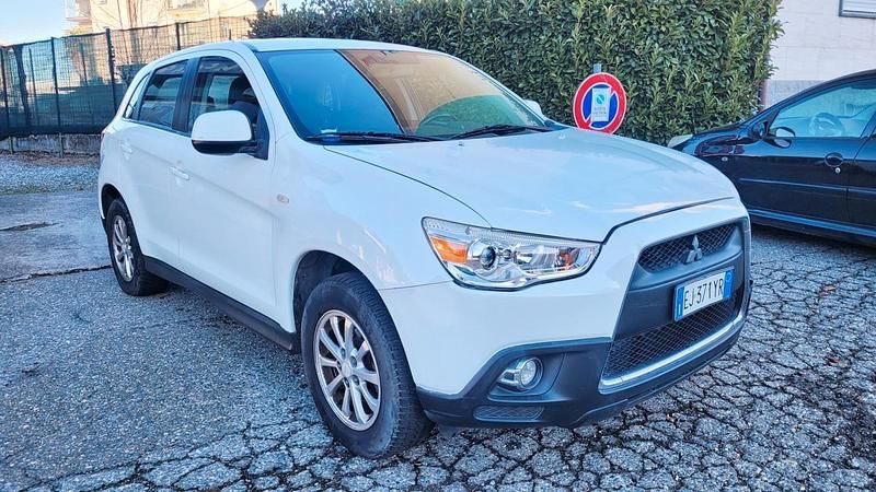 Usata Mitsubishi ASX Invite 116 CV (85 kW) 2012 Bianco SUV