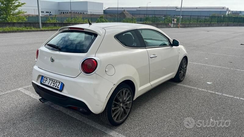 Usata Alfa Romeo MiTo 170 CV (125 kW) 2013 Bianco Utilitaria