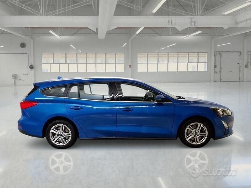 Usata Ford Focus Business Edition 120 CV (88 kW) 2019 Blu Station wagon