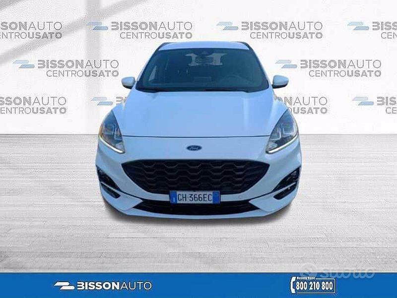 Usata Ford Kuga ST-Line 120 CV (88 kW) 2022 Bianco pastello SUV