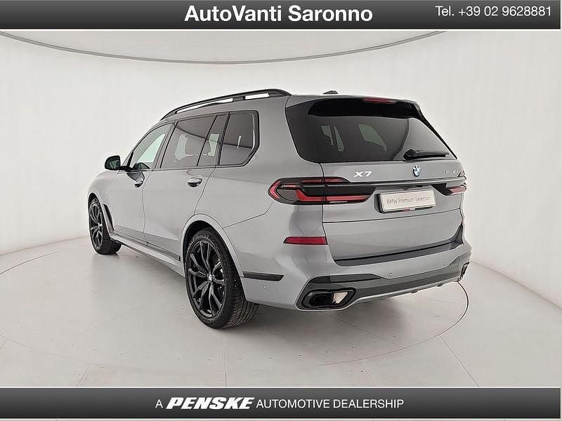 Usata BMW X7 M Sport 340 CV (250 kW) 2024 Grigio SUV