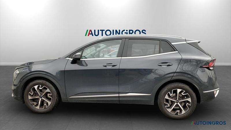 Usado Kia Sportage Style 136 CV (100 kW) 2023 Gris SUV