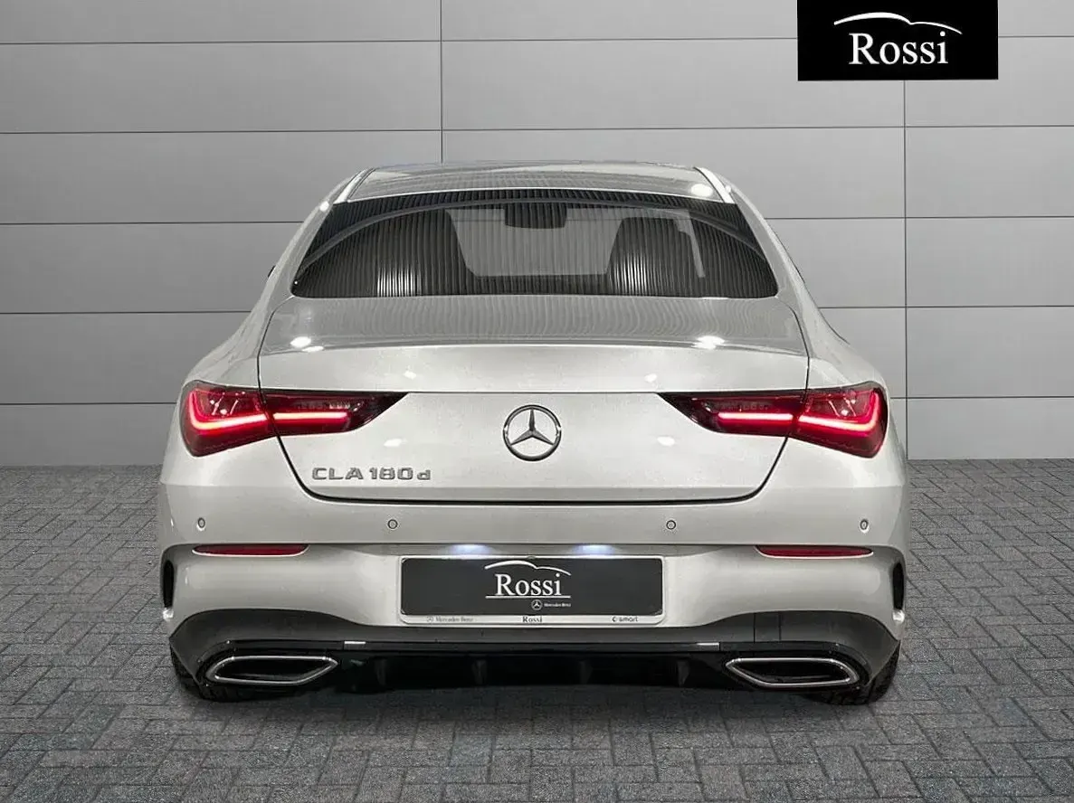 Usata Mercedes CLA180 Premium 116 CV (85 kW) 2023 Argento metallizzato Coupé