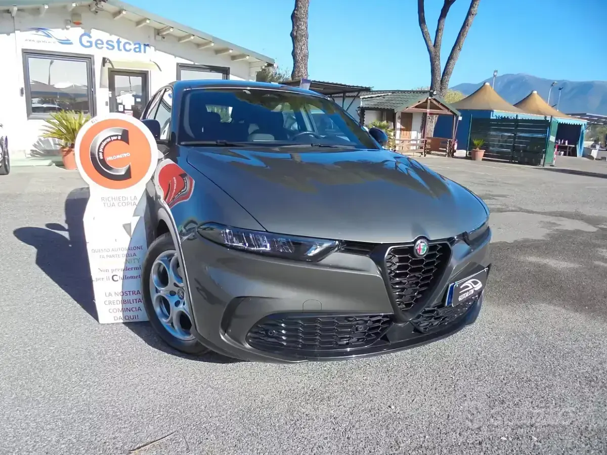 Usata Alfa Romeo Tonale Sprint 131 CV (96 kW) 2023 Antracite(met.) SUV
