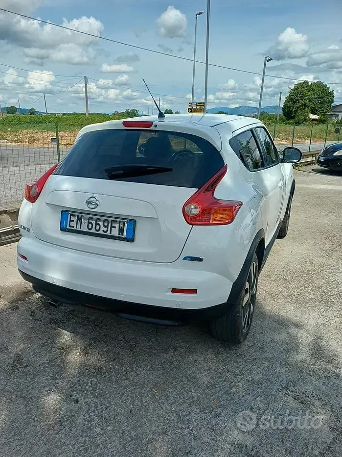 Usata Nissan Juke 110 CV (80 kW) 2012 Bianco SUV