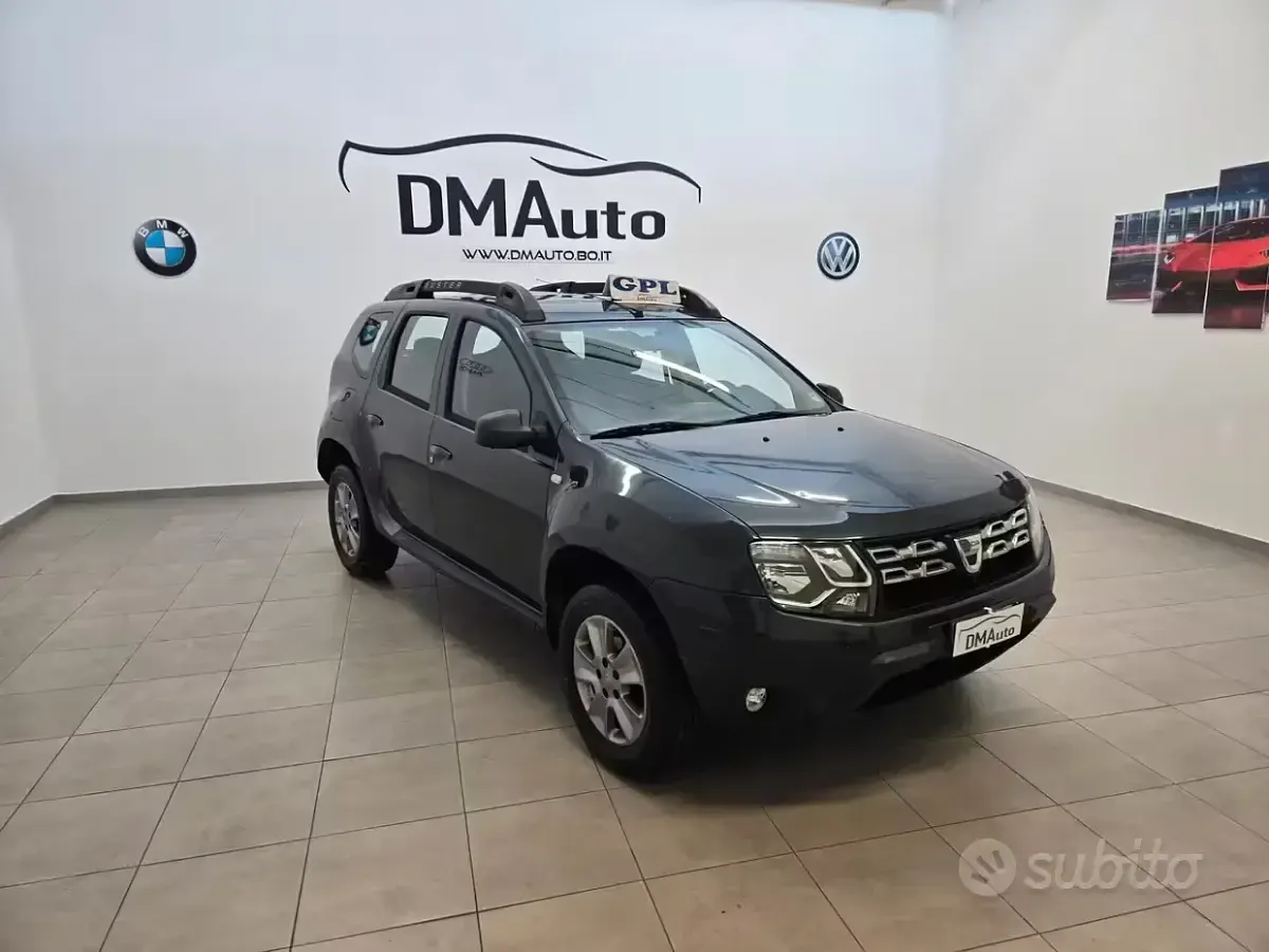 Usata Dacia Duster Lauréate 101 CV (74 kW) 2014 Blu SUV