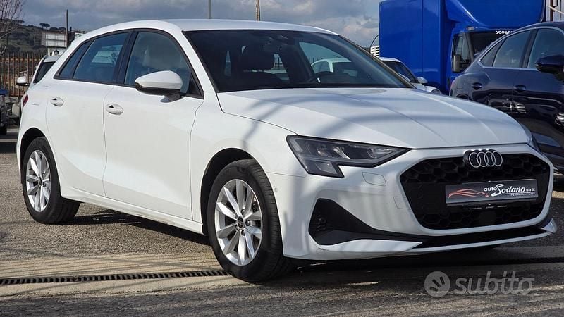 Gebraucht Audi A3 116 PS (85 kW) 2025 Weiß Limousine