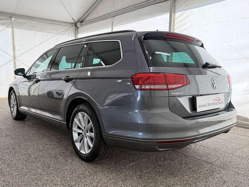 Usata VW Passat Comfortline 150 CV (110 kW) 2017 Grigio Station wagon