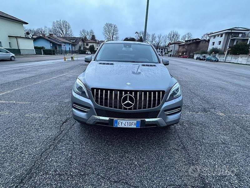 Käytetty Mercedes ML250 Premium 204 HP (150 kW) 2014 Harmaa Katumaasturi