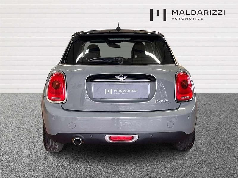 Usata Mini Cooper D Business 116 CV (85 kW) 2017 Nero Utilitaria