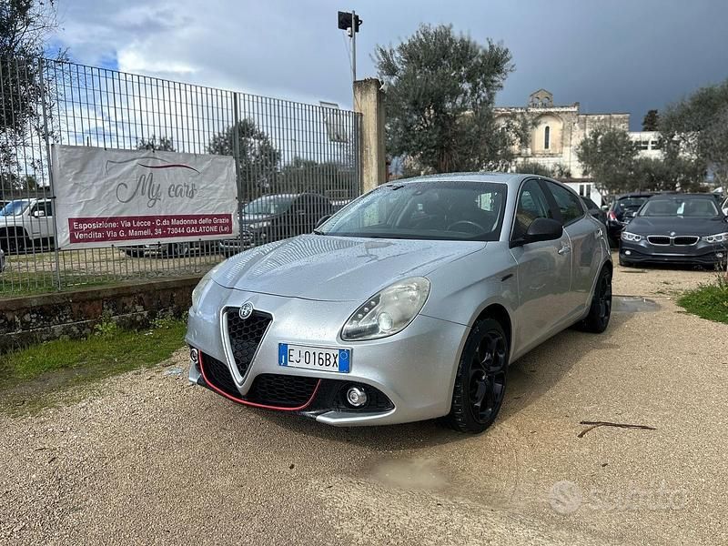 Usata Alfa Romeo Giulietta Distinctive 140 CV (102 kW) 2011 Grigio Utilitaria