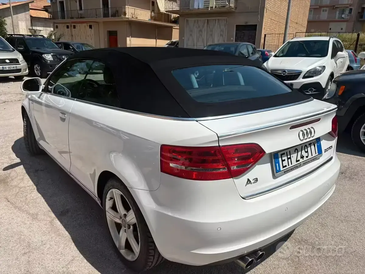Usata Audi A3 Cabriolet S-Line 140 CV (102 kW) 2010 Bianco Cabrio