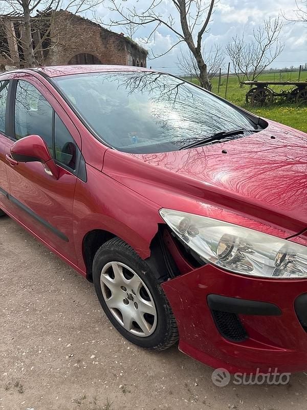 Usata Peugeot 308 2009 Rosso Berlina