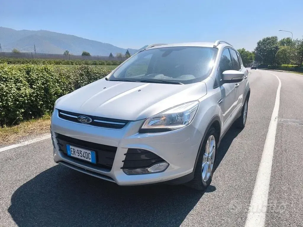 Usata Ford Kuga Titanium 163 CV (119 kW) 2013 Grigio SUV