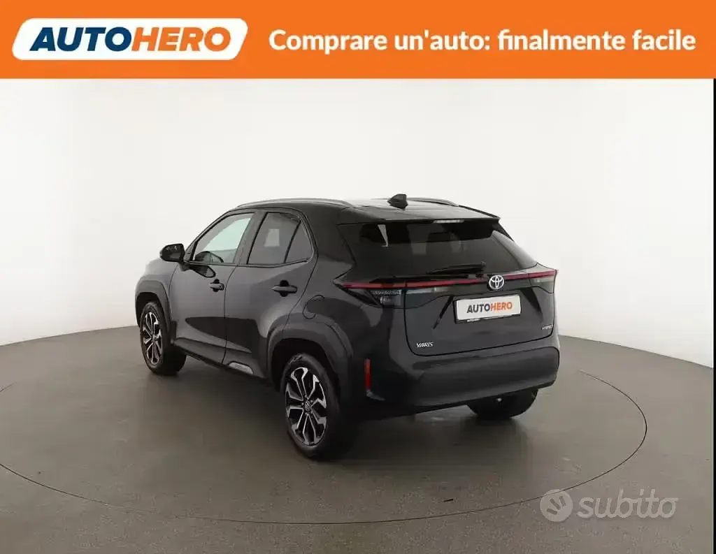 Usata Toyota Yaris Cross 92 CV (67 kW) 2022 Nero SUV